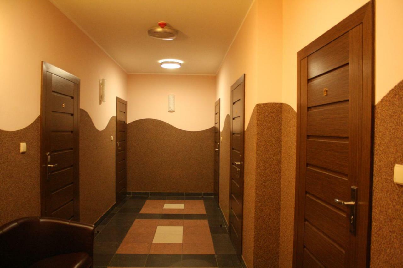 Hotel Pinocy Ledziny 외부 사진